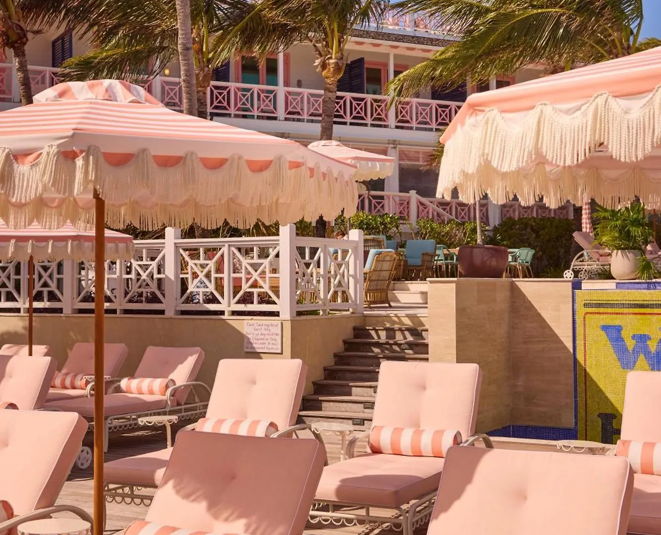Coral Sands Inn & Cottages Dunmore Town 3*,  Bahamas