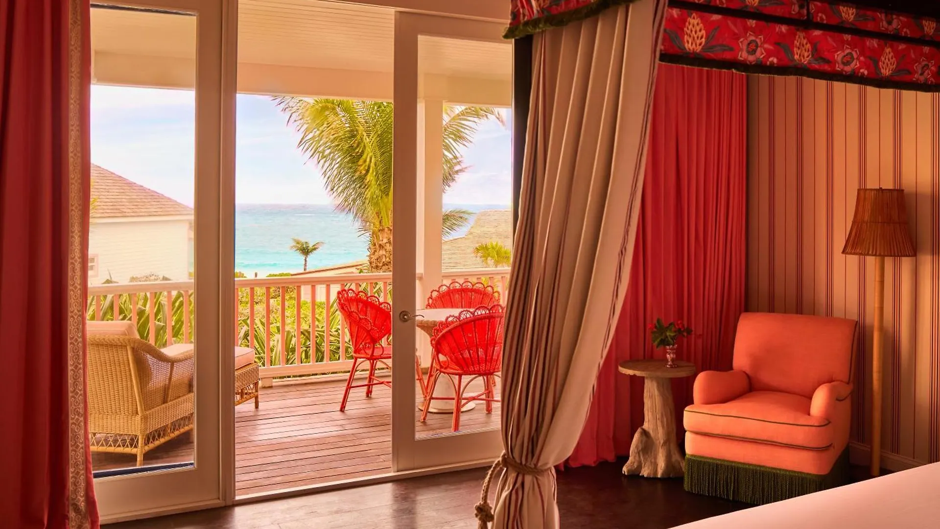 Hotel Coral Sands Inn & Cottages Dunmore Town